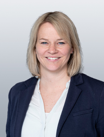 Frau Maximiliane Preiß